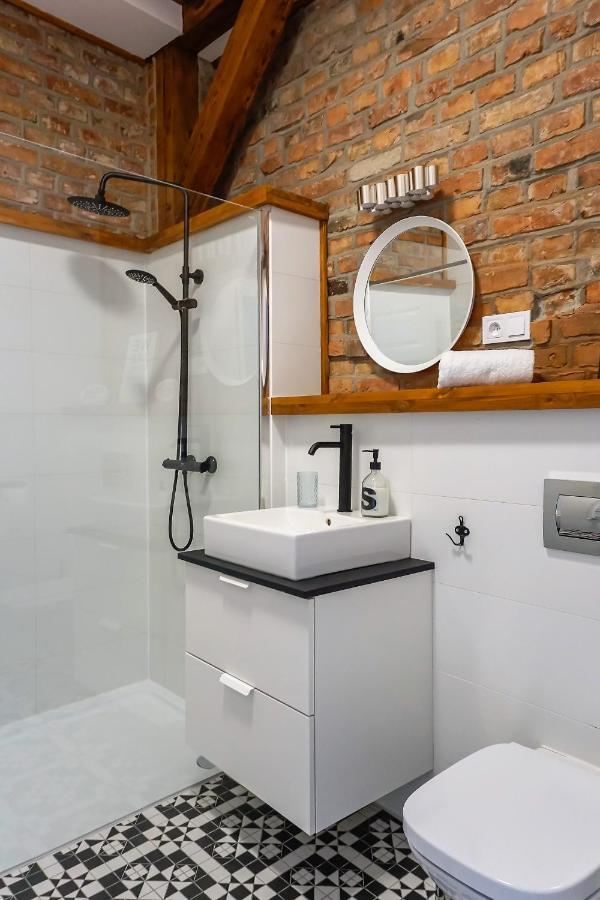 Apartamenty Torunskie Pod Krzywa Wieza Buitenkant foto